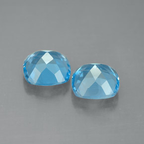 カラットの天然スイスブルートパーズ（7.1×7 mm・クッションカット）