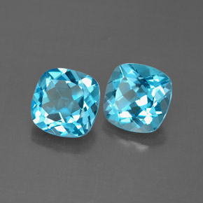 カラットの天然スイスブルートパーズ（7.1×7 mm・クッションカット）