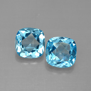 カラットの天然スイスブルートパーズ（7.1×7 mm・クッションカット）