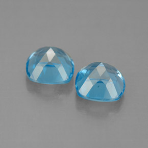 カラットの天然スイスブルートパーズ（7.1×7 mm・クッションカット）