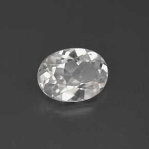 1.57カラットの天然ホワイトトパーズ（8.3×6.2 mm・オーバルカット）