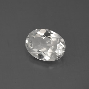 1.44カラットの天然ホワイトトパーズ（8×6.1 mm・オーバルカット）