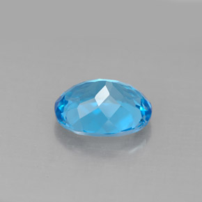 3.20カラットの天然スイスブルートパーズ（10×8.1 mm・オーバルカット）