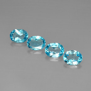 カラットの天然スイスブルートパーズ（8.9×7 mm・オーバルカット）