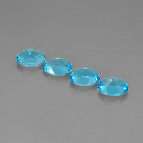カラットの天然スイスブルートパーズ（9.1×7 mm・オーバルカット）