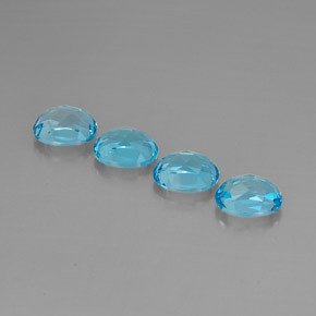 カラットの天然スイスブルートパーズ（9.2×7.1 mm・オーバルカット）