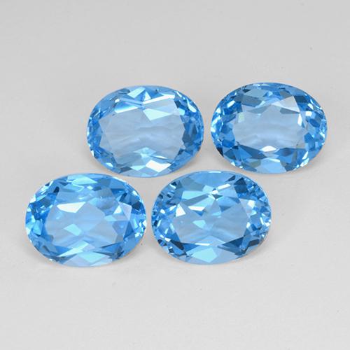 10.25カラットの天然スイスブルートパーズ（9×7 mm・オーバルカット）