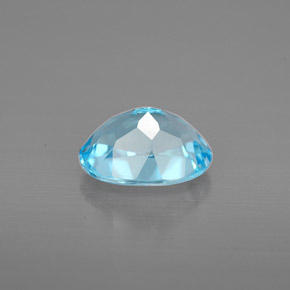 1.54カラットの天然スイスブルートパーズ（7.9×6 mm・オーバルカット）