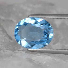 2.89カラットの天然スイスブルートパーズ（10.1×8.2 mm・オーバルカット）