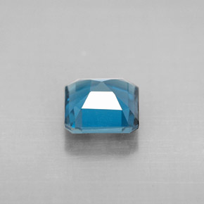 1.33カラットの天然ロンドンブルートパーズ（6.1×6.1 mm・エメラルドカット）