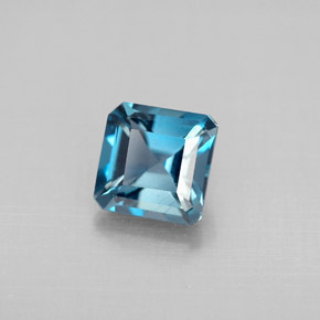 1.48カラットの天然ロンドンブルートパーズ（6×6 mm・エメラルドカット）