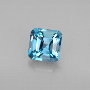 1.46カラットの天然ロンドンブルートパーズ（6×6 mm・エメラルドカット）