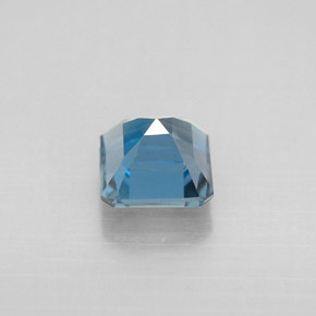 1.52カラットの天然ロンドンブルートパーズ（6×6 mm・エメラルドカット）
