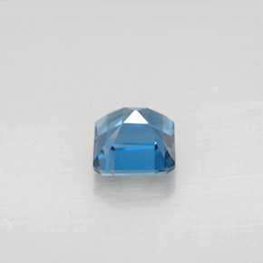 1.52カラットの天然ロンドンブルートパーズ（6×6 mm・エメラルドカット）