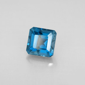 1.60カラットの天然ロンドンブルートパーズ（6×6 mm・エメラルドカット）