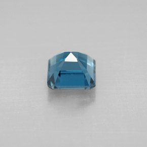 1.50カラットの天然ロンドンブルートパーズ（6.1×6.1 mm・エメラルドカット）
