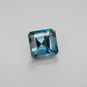 1.46カラットの天然ロンドンブルートパーズ（6×6 mm・エメラルドカット）