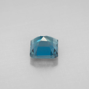 1.46カラットの天然ロンドンブルートパーズ（6×6 mm・エメラルドカット）