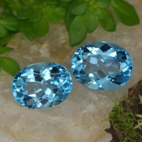 4.71カラットの天然Medium Blue トパーズ（9.1×7.1 mm・オーバルカット）