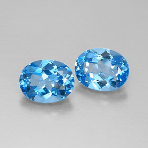 カラットの天然スイスブルートパーズ（9.1×7.1 mm・オーバルカット）