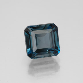 1.91カラットの天然ロンドンブルートパーズ（6.5×6.4 mm・エメラルドカット）