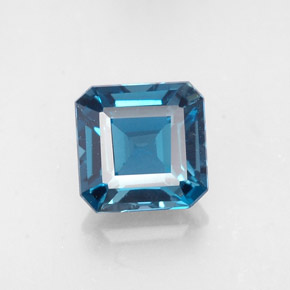 1.62カラットの天然ロンドンブルートパーズ（6.7×6.6 mm・エメラルドカット）