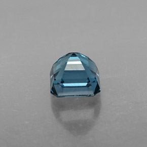 1.12カラットの天然ロンドンブルートパーズ（5.3×5.2 mm・エメラルドカット）