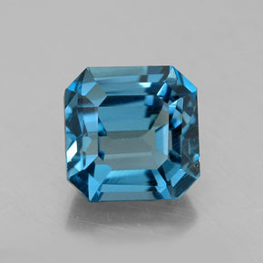 2.50カラットの天然ロンドンブルートパーズ（7.2×7.2 mm・エメラルドカット）
