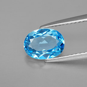 1.48カラットの天然スイスブルートパーズ（8.2×6.2 mm・オーバルカット）