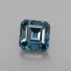 1.51カラットの天然ロンドンブルートパーズ（6.2×6.2 mm・エメラルドカット）