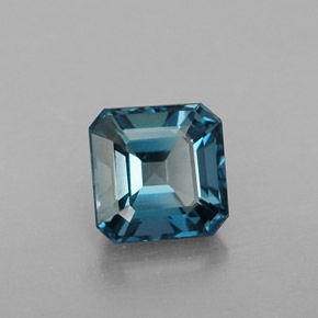 1.51カラットの天然ロンドンブルートパーズ（6.2×6.2 mm・エメラルドカット）
