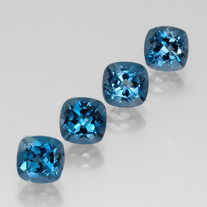 カラットの天然ロンドンブルートパーズ（6.2×6.1 mm・クッションカット）