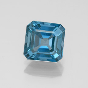 1.23カラットの天然ロンドンブルートパーズ（6.3×6.2 mm・エメラルドカット）