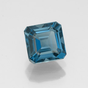 1.35カラットの天然ロンドンブルートパーズ（6×6 mm・エメラルドカット）