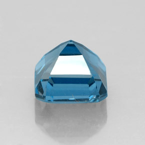 2.51カラットの天然ロンドンブルートパーズ（7.1×7 mm・エメラルドカット）