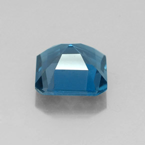 1.96カラットの天然ロンドンブルートパーズ（7.1×7.1 mm・エメラルドカット）