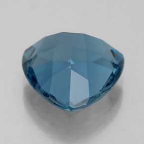 6.63カラットの天然ロンドンブルートパーズ（11.9×11.8 mm・トリリアント）