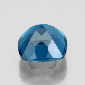 2.84カラットの天然ロンドンブルートパーズ（8.1×8 mm・クッションカット）