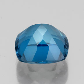 2.80カラットの天然ロンドンブルートパーズ（8.1×8 mm・クッションカット）