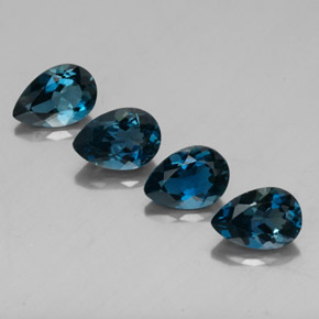 カラットの天然ロンドンブルートパーズ（9.9×6.8 mm・洋梨の形）