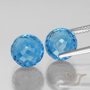 Shop natural 12.66ct スイスブルー トパーズ gems, スフェア / ボール, from ブラジル at GemSelect. In stock, global shipping!