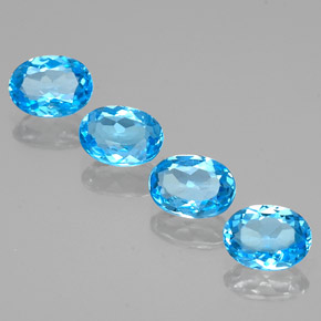 カラットの天然スイスブルートパーズ（8.1×6.1 mm・オーバルカット）