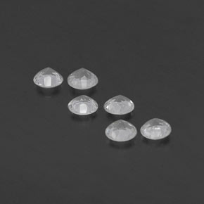 カラットの天然ホワイトトパーズ（4.08 mm・ラウンドカット）
