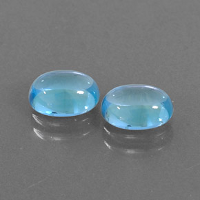 カラットの天然スイスブルートパーズ（7×5.1 mm・オーバルカット）