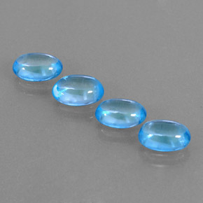 カラットの天然スイスブルートパーズ（7×5 mm・オーバルカット）