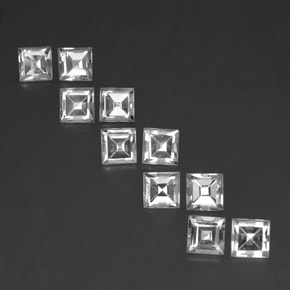 カラットの天然ホワイトトパーズ（5×5 mm・四角）