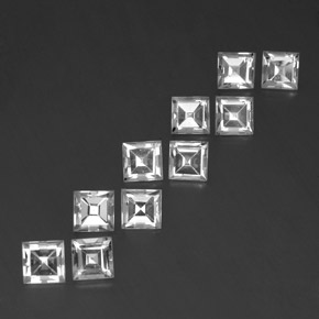 カラットの天然ホワイトトパーズ（5×5 mm・四角）