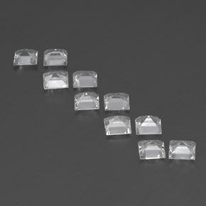カラットの天然ホワイトトパーズ（5×5 mm・四角）