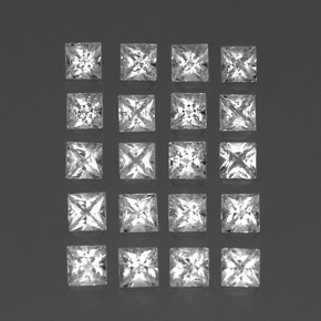 カラットの天然ホワイトトパーズ（3.6×3.5 mm・四角）