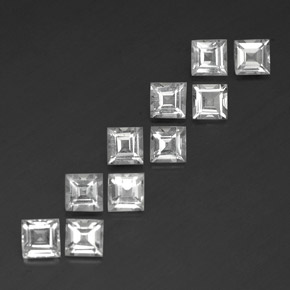 カラットの天然ホワイトトパーズ（4.2×4.1 mm・四角）